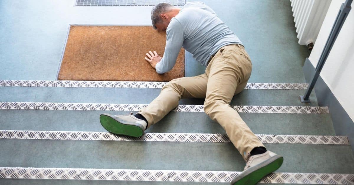 Slip and Fall Accidents on Public/State vs. Private Property